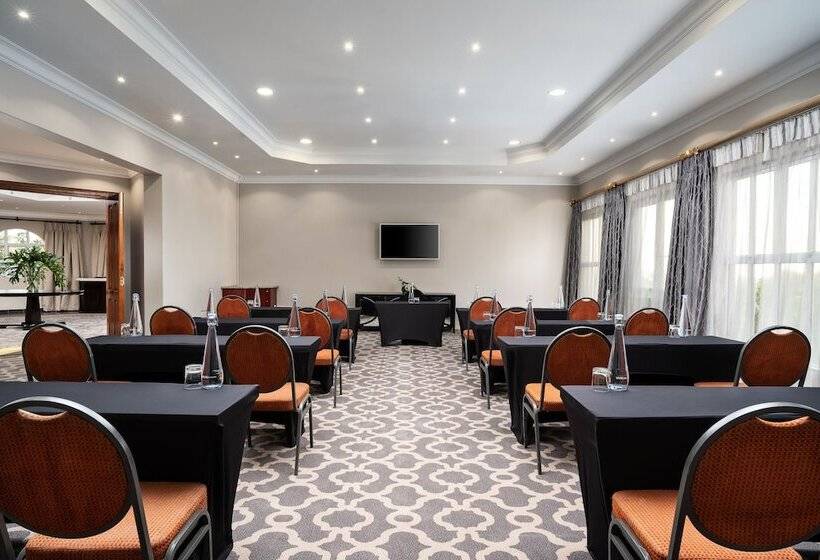 Premier Hotel Quatermain