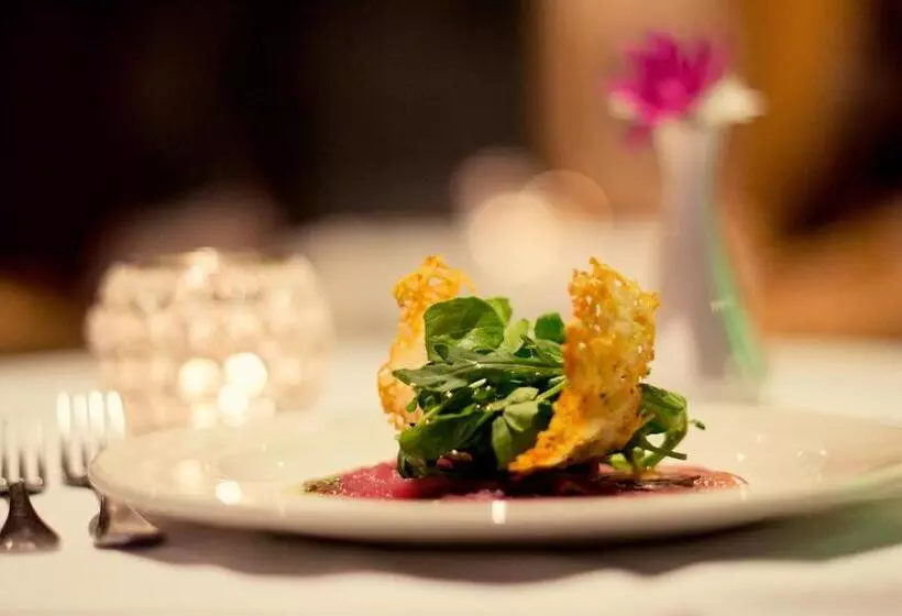 Premier Hotel Quatermain