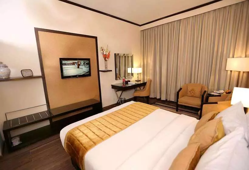 هتل Ramada By Wyndham Multan