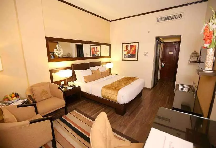 هتل Ramada By Wyndham Multan