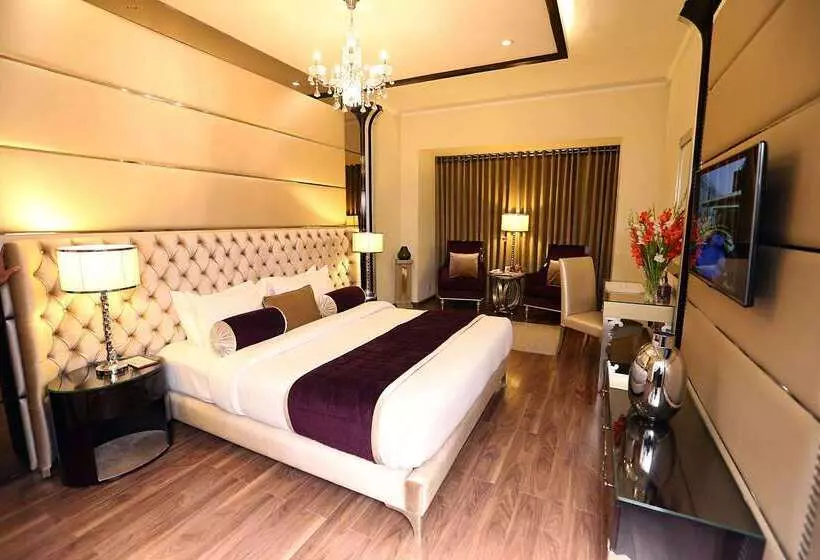 هتل Ramada By Wyndham Multan