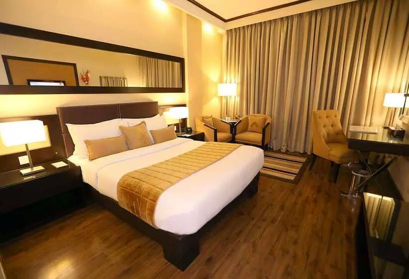 هتل Ramada By Wyndham Multan