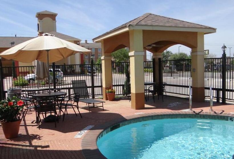 호텔 Regency Inn & Suites Baytown