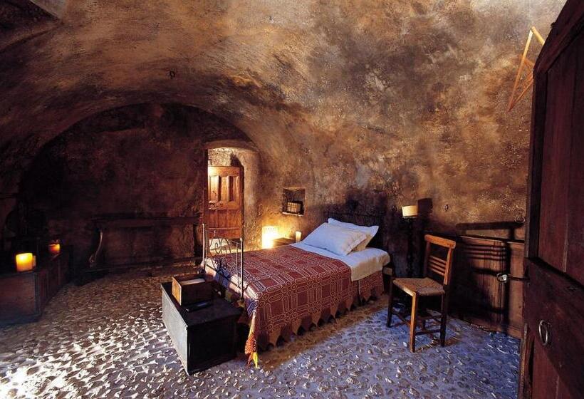 ホテル Sextantio Albergo Diffuso