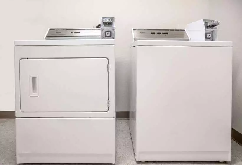 酒店 Super 8 By Wyndham Brookshire Tx