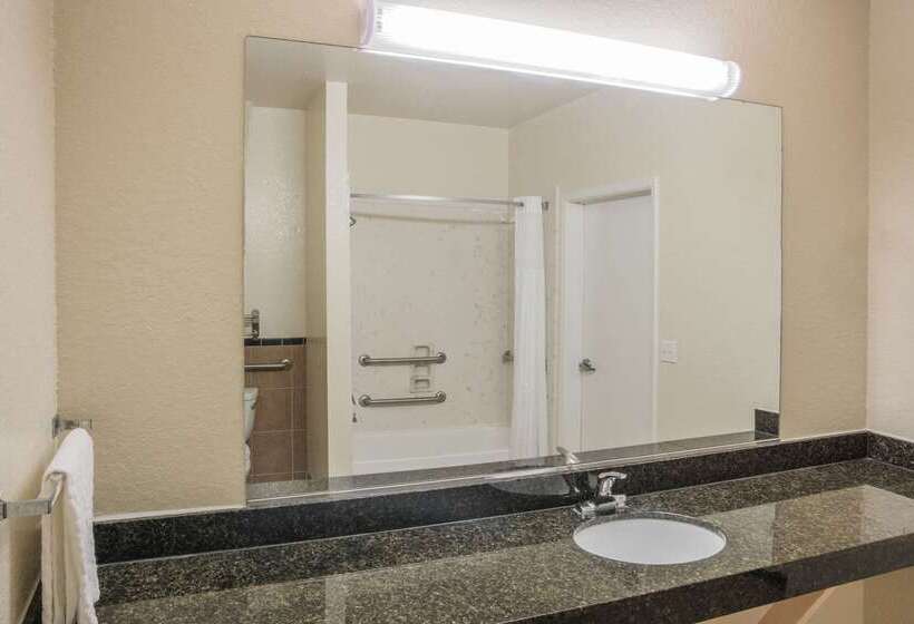 בית מלון כפרי Super 8 By Wyndham Brookshire Tx