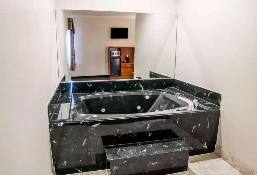 酒店 Super 8 By Wyndham Brookshire Tx