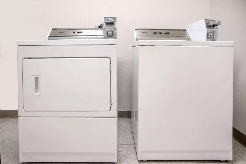 酒店 Super 8 By Wyndham Brookshire Tx