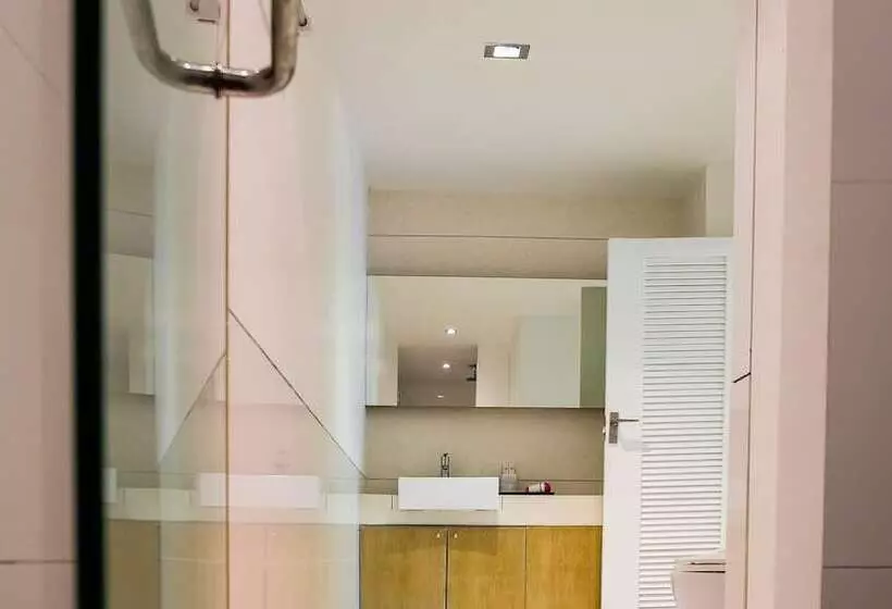 בית מלון כפרי The Trees Club Resort