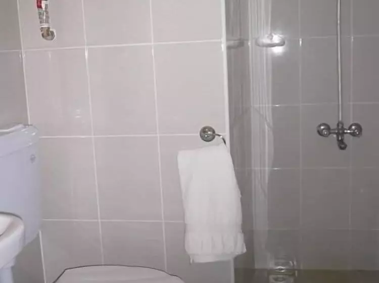 ホテル Vardar Pension