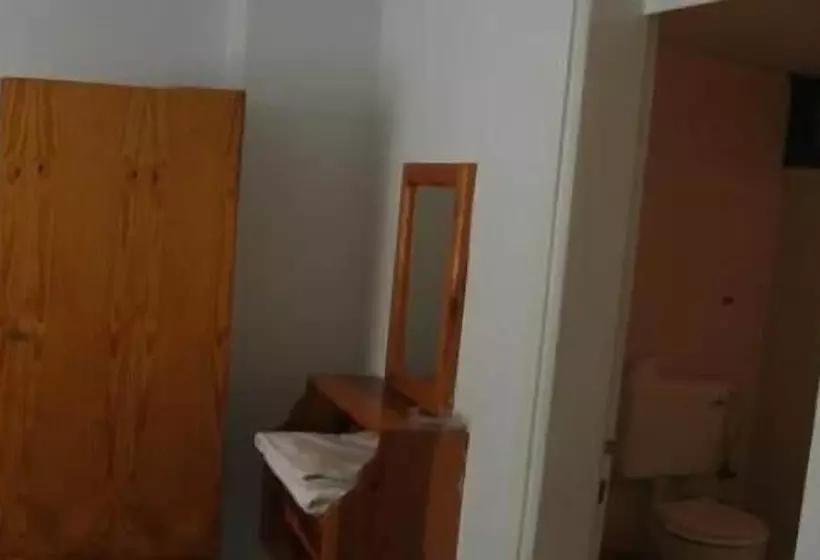 ホテル Vardar Pension