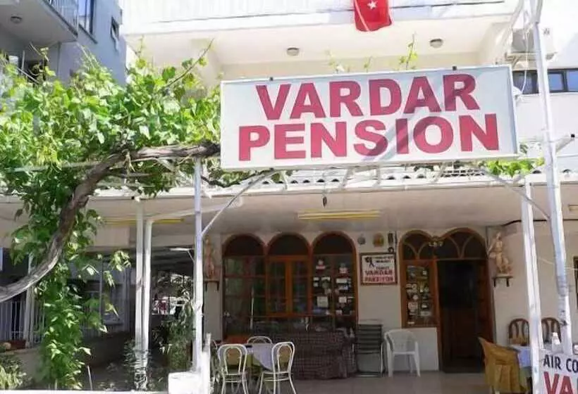ホテル Vardar Pension