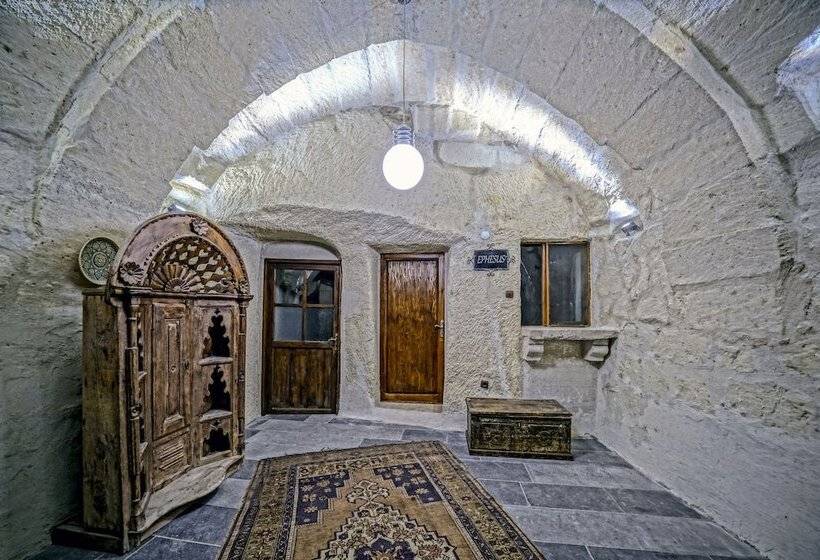 פנסיון Elysee Cave House