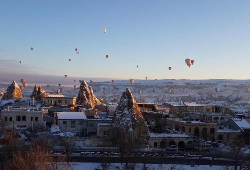 פנסיון Elysee Cave House
