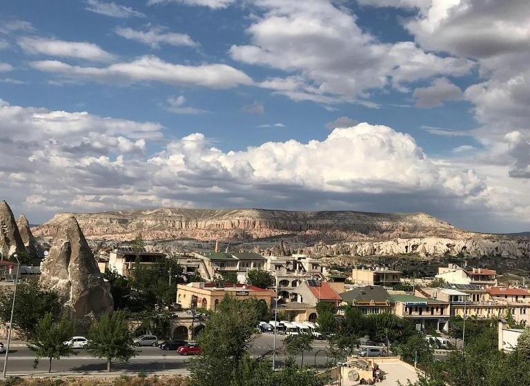 פנסיון Elysee Cave House