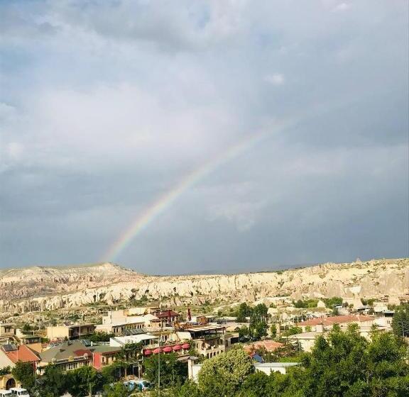 פנסיון Elysee Cave House