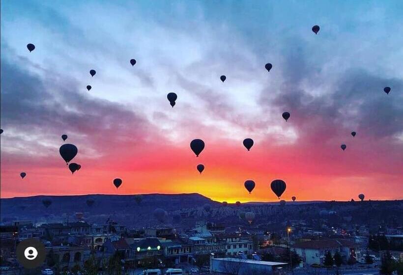 פנסיון Elysee Cave House