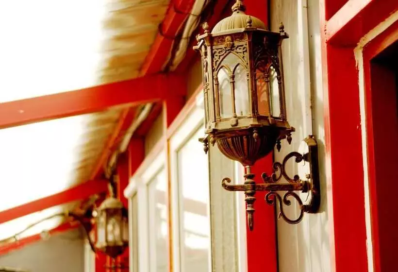 호스텔 The Classic Courtyard