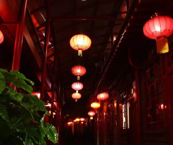 호스텔 The Classic Courtyard