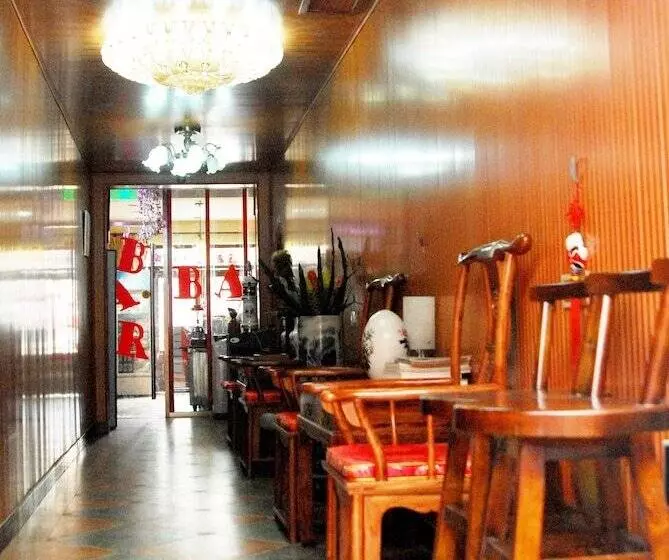 호스텔 The Classic Courtyard