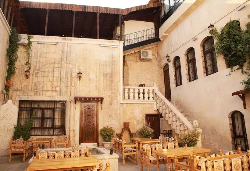 هتل Aslan Konuk Evi