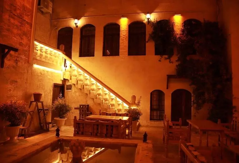 هتل Aslan Konuk Evi