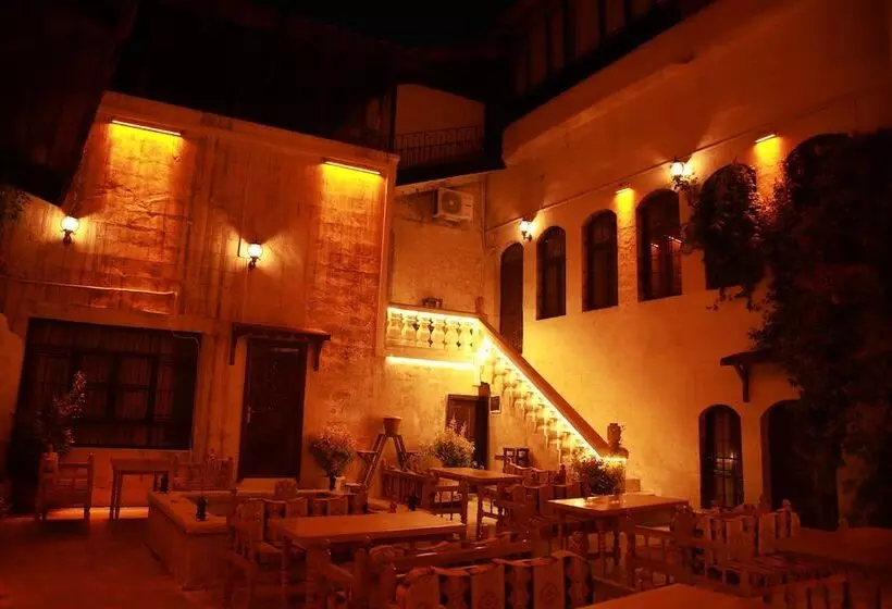 هتل Aslan Konuk Evi