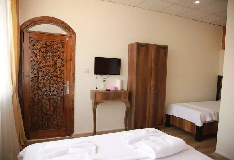 هتل Aslan Konuk Evi