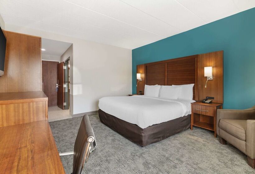 هتل Comfort Inn Airport