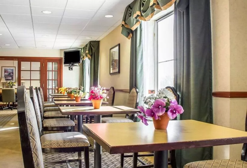 Отель Comfort Inn Green Valley I 19