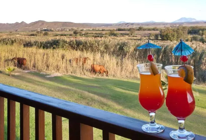 Hotel De Zeekoe Guest Farm