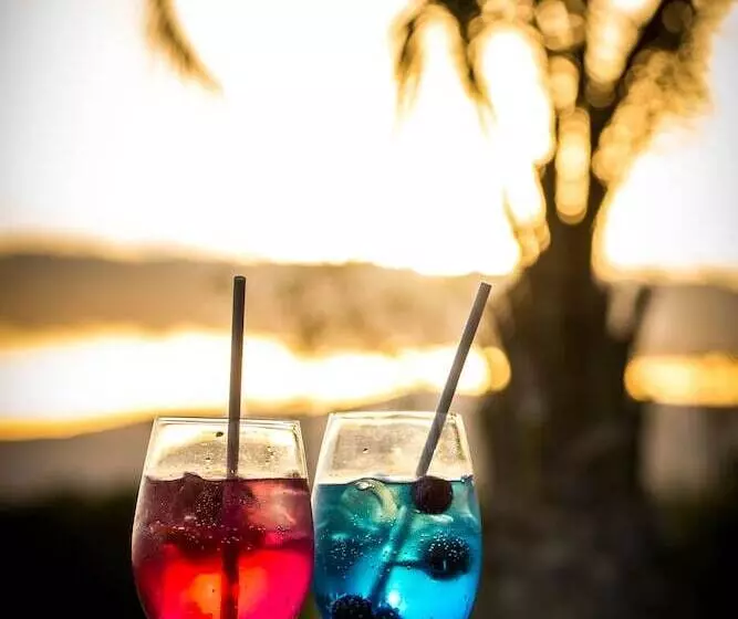 Hotel De Zeekoe Guest Farm