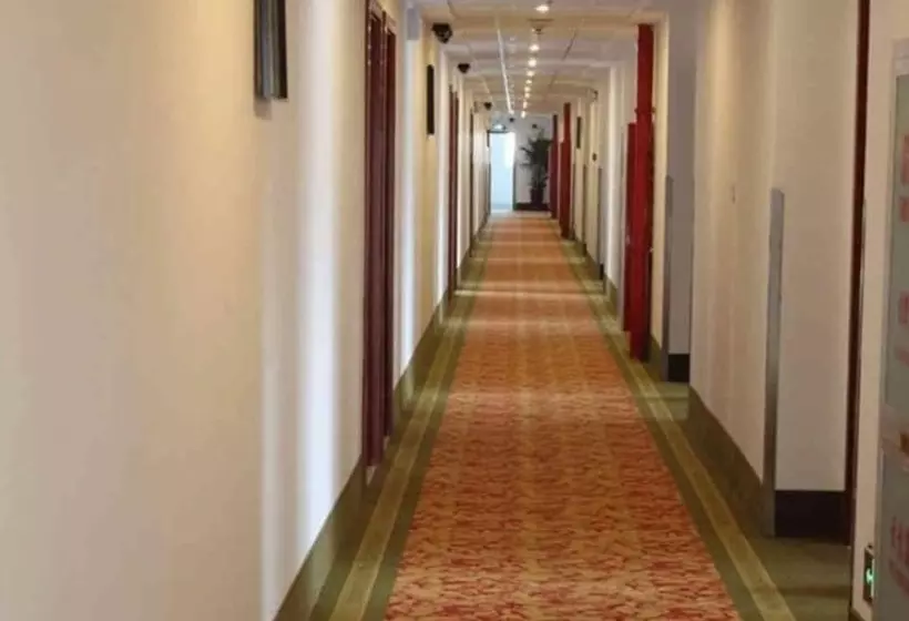 Отель Green Tree Inn Zhenjiang Zhongyang Street Rt Mart