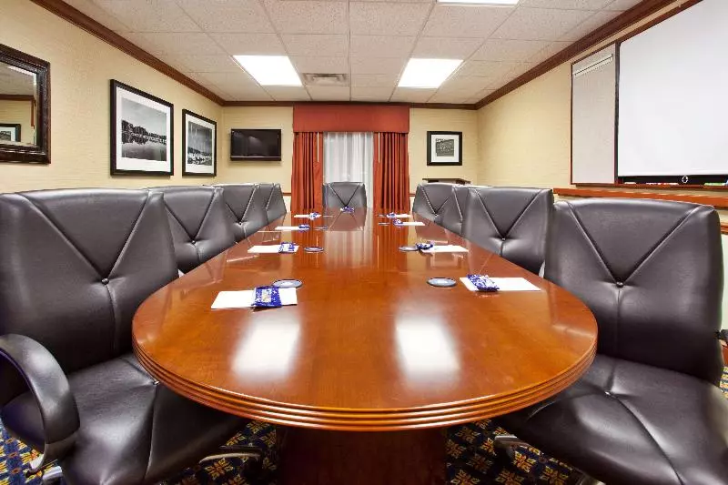 호텔 Hampton Inn & Suites Lanett West Point