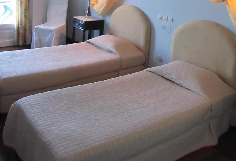 Hotelli Levant
