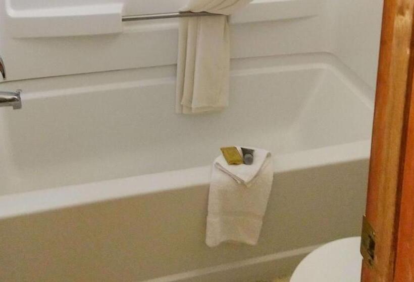 Hotel Magnuson Grand Rushmore View