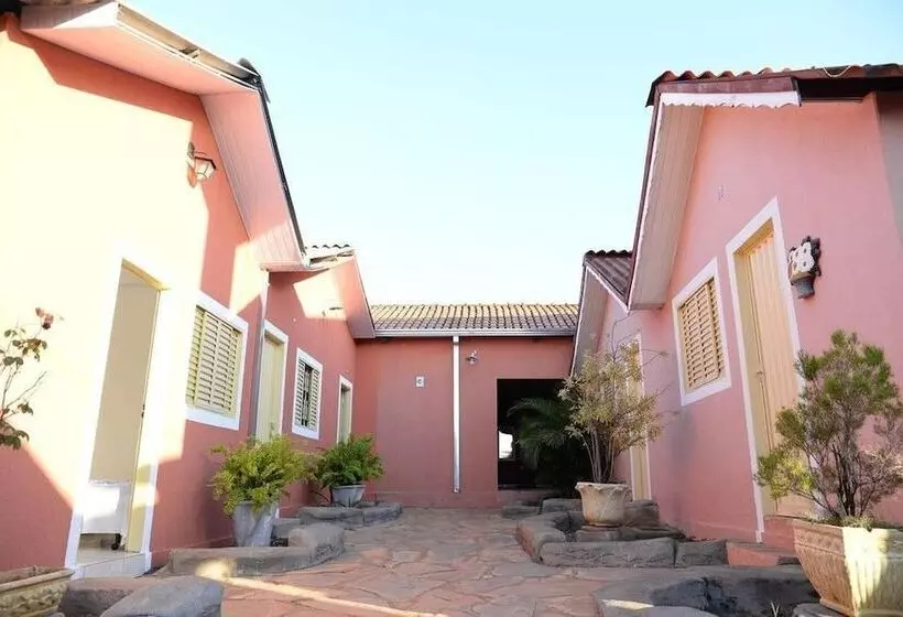 בית מלון כפרי Pousada Ln