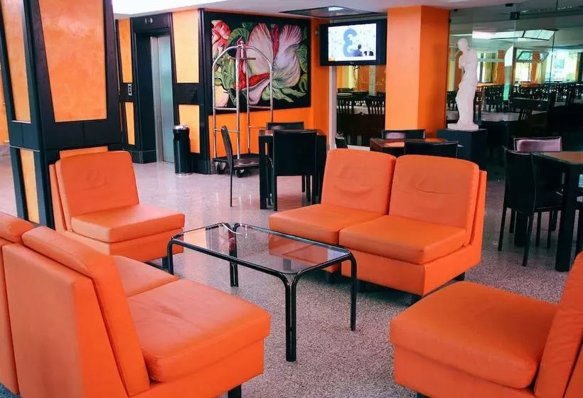 Отель Royal Palace