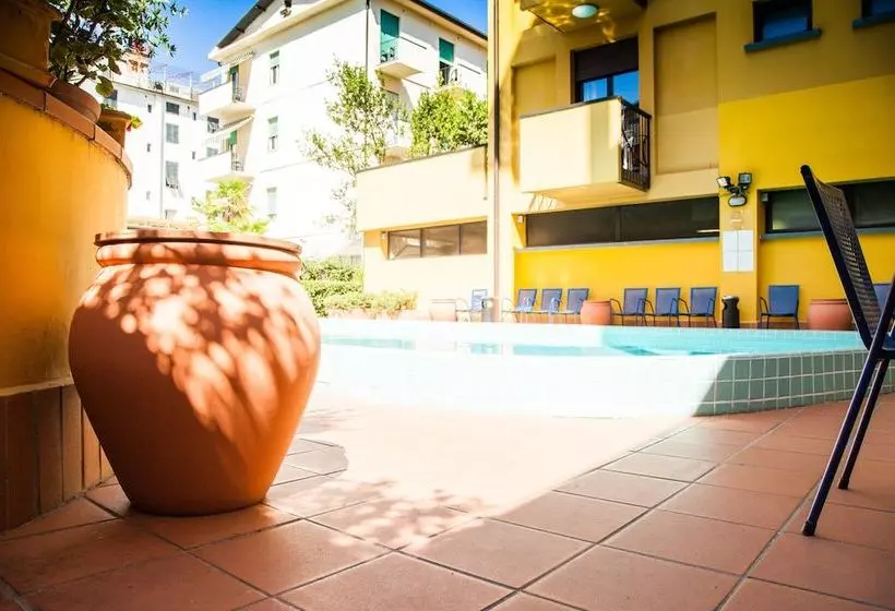 Отель Royal Palace