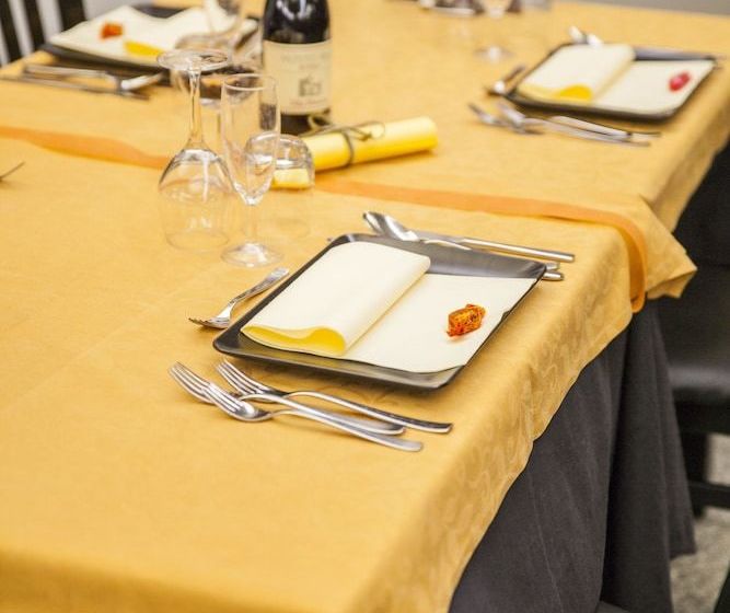 فندق Royal Palace