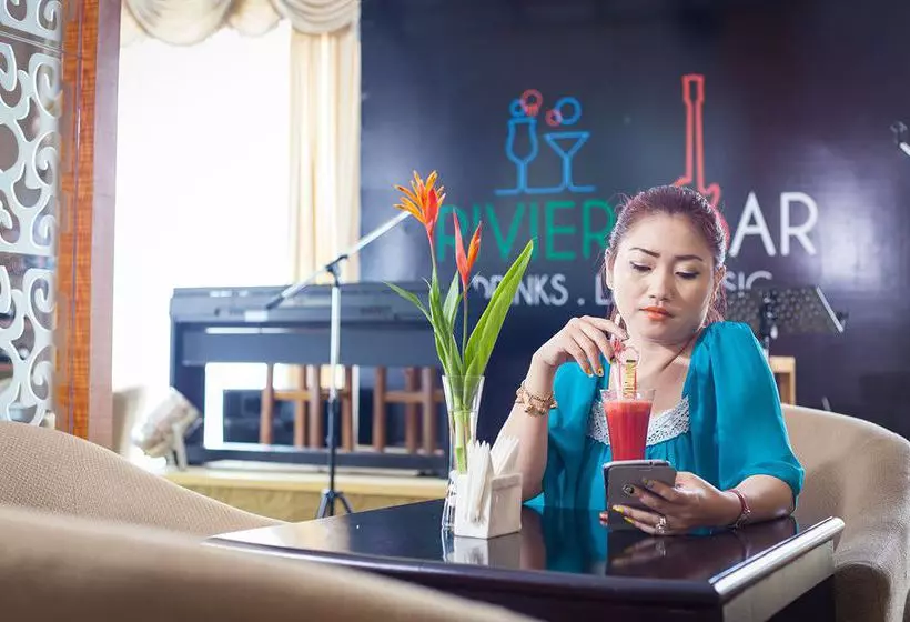 Отель Herman International