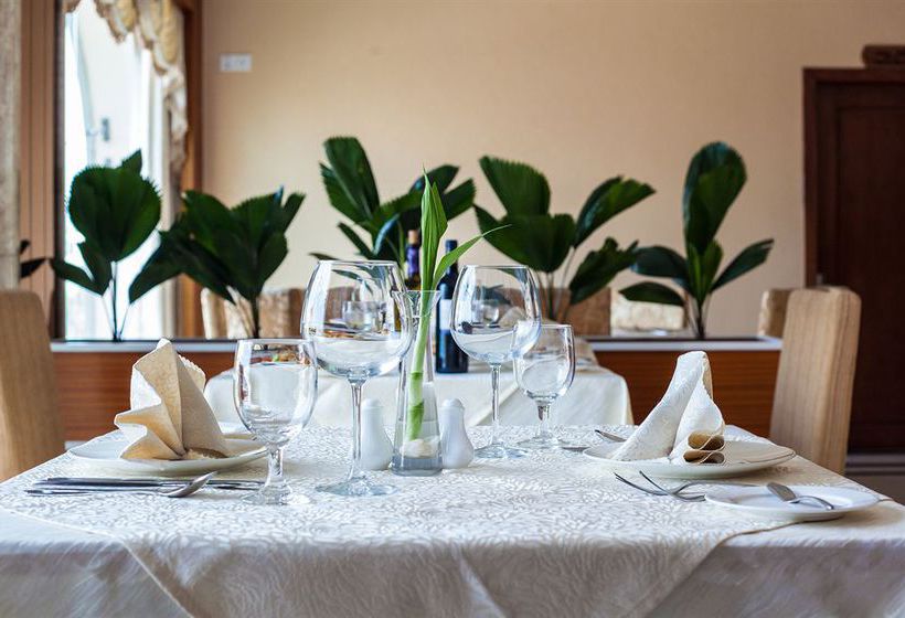 فندق Herman International