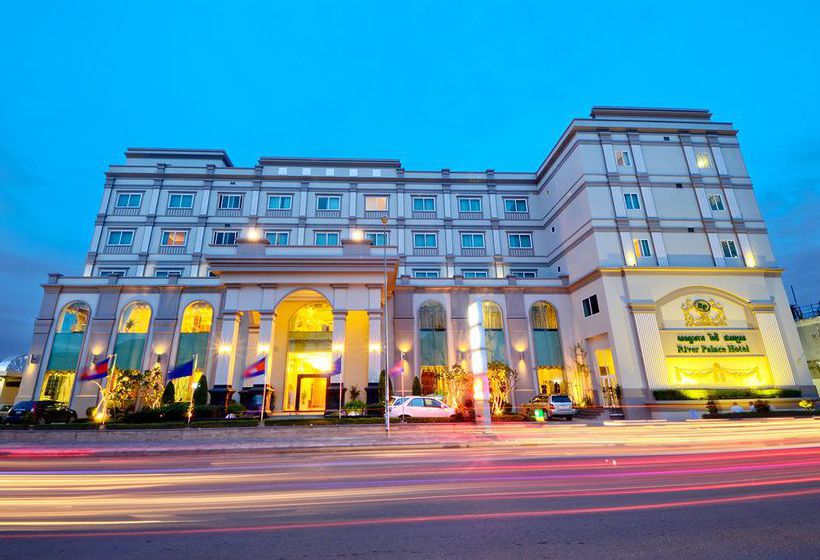 فندق Herman International