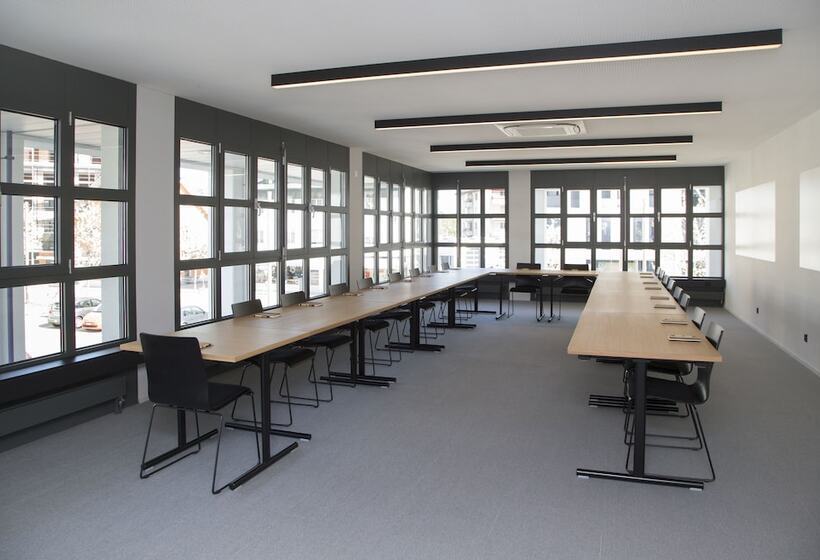 Отель Forum   Das Business & Lifestyle