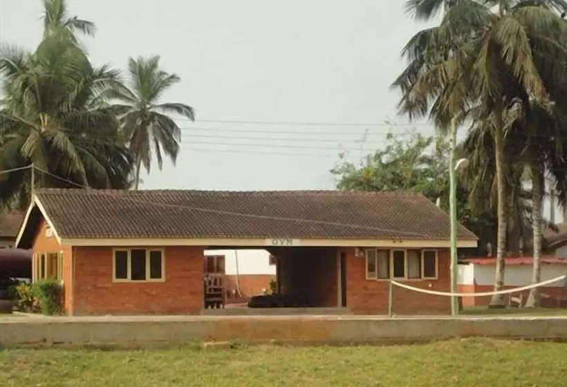 酒店 Coconut Grove Beach Resort