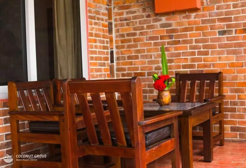 酒店 Coconut Grove Beach Resort