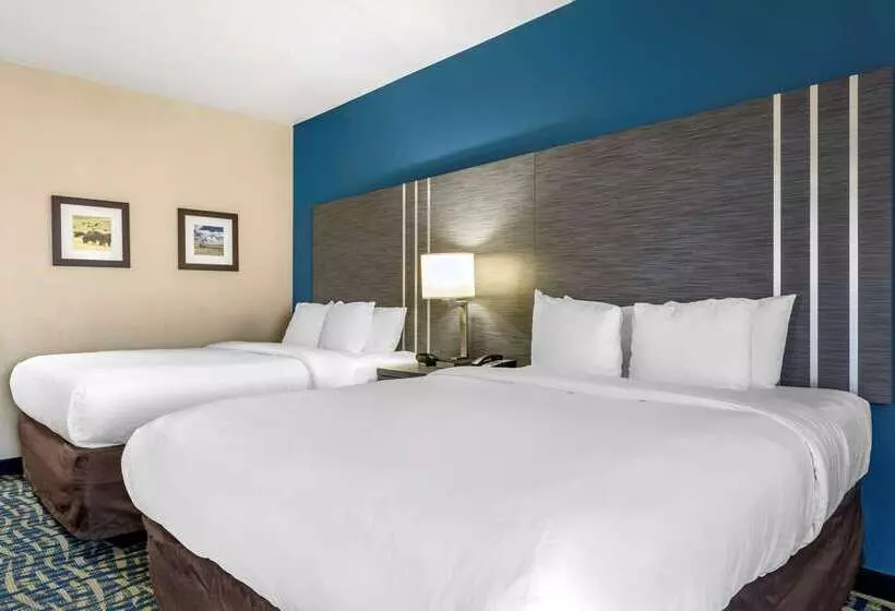 호텔 Comfort Inn & Suites Pauls Valley  City Lake