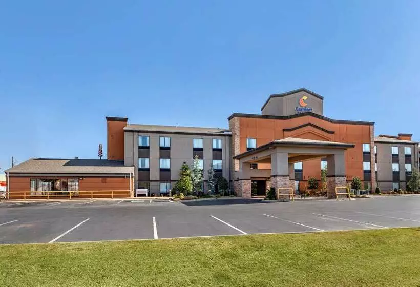 호텔 Comfort Inn & Suites Pauls Valley  City Lake