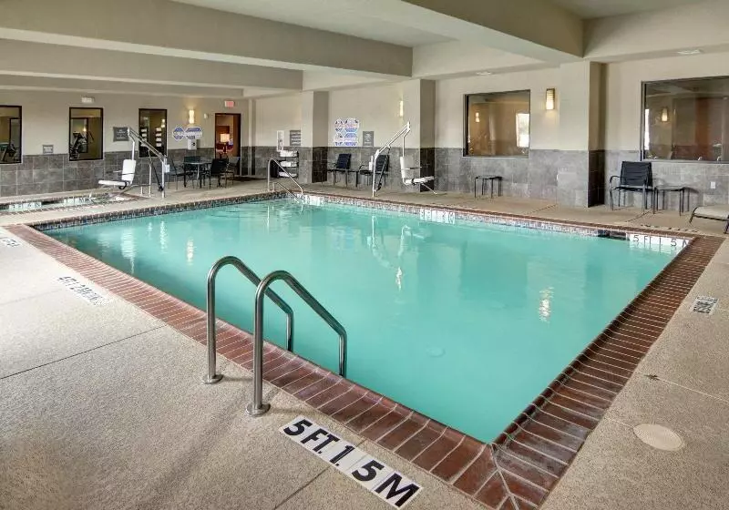 酒店 Comfort Suites Near Northeast Mall