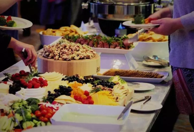 هتل Courtyard Fargo Moorhead, Mn